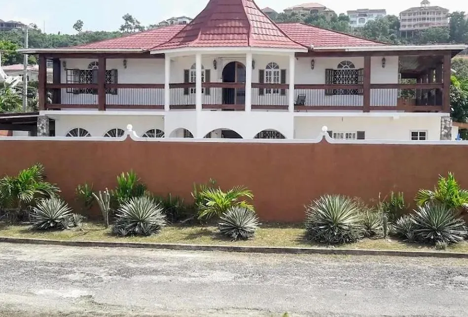Comfort Rooms Ocho Rios