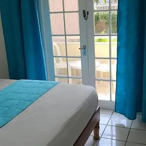 Fisherman's Point Apartment